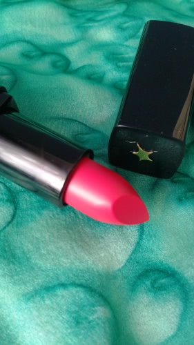 Л'етуаль увлажняющая атласная помада для губ L'etoile Rouge 111 tapis rouge и 103 pink vip . Моя сочная осень