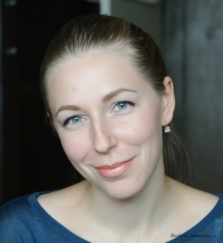 Помада L'oreal paris Color Riche Lipcolor в оттенке 390 Nude treasure