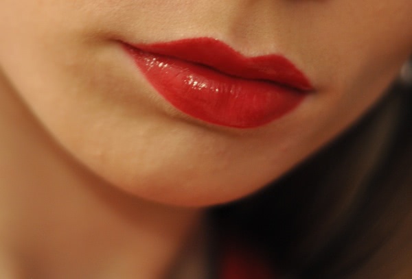 Такой рождественский Guerlain Gloss d’Enfer Maxi Shine Intense Colour & Shine Bare Lip Sensation #920 Rouge Parade