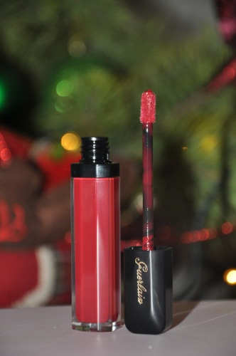 Такой рождественский Guerlain Gloss d’Enfer Maxi Shine Intense Colour & Shine Bare Lip Sensation #920 Rouge Parade