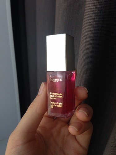 Масло для губ Clarins Eclat Minute Huile Confort Levres 02 из весенней коллекции 2015