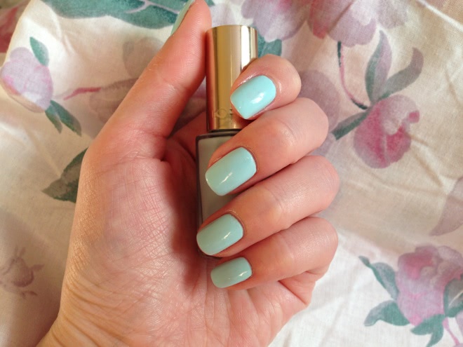 Лак для ногтей L'oreal color riche оттенок 853