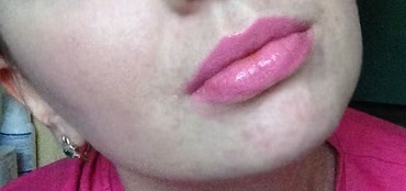 Карандаш-помада для губ от H&M Lip pen в оттенках Passionata Pink и Love That Pink