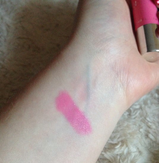 Карандаш-помада для губ от H&M Lip pen в оттенках Passionata Pink и Love That Pink
