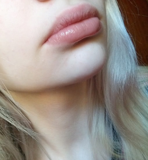 Блеск для губ Essence I Love Nude Xxxl Nude Lipgloss 06 Soft Almond