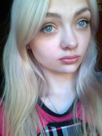 Блеск для губ Essence I Love Nude Xxxl Nude Lipgloss 06 Soft Almond