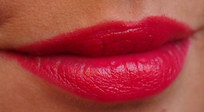Помада что надо! Urban Decay Revolution Lipstick