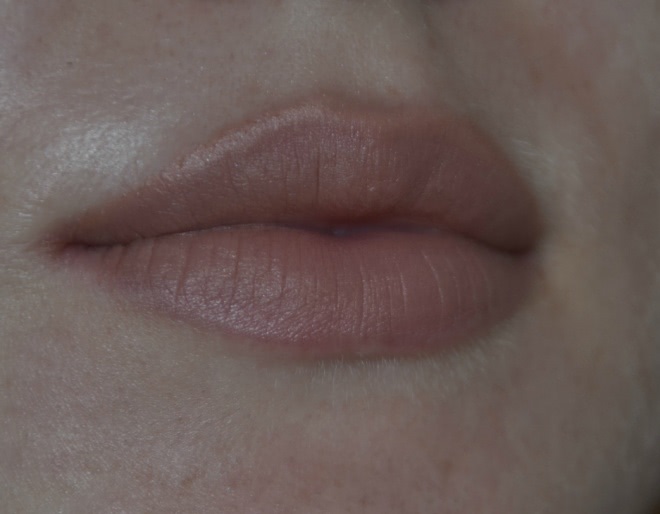 Карандаш для губ Essence lipliner №11 in the nude