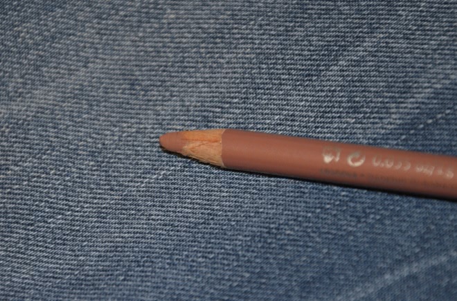 Карандаш для губ Essence lipliner №11 in the nude