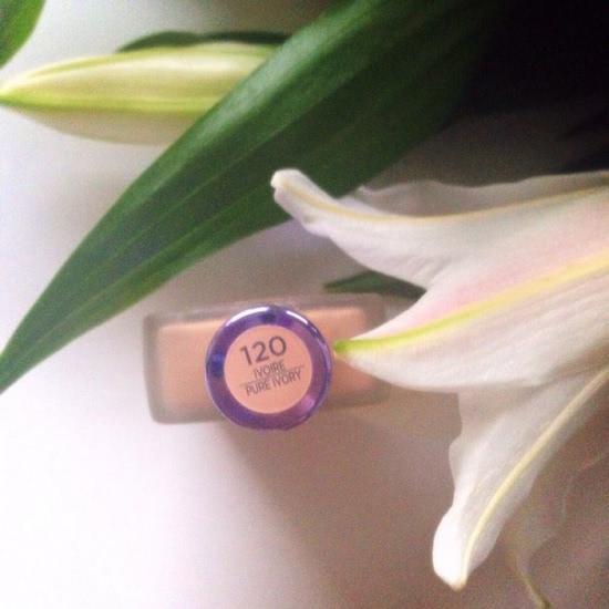 А есть ли магия? Nude Magique EAU DE Teint by L'Oréal Paris # 120 Pure Ivory