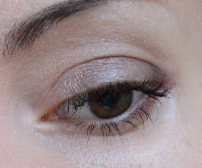 Рождественская феерия: Chanel Les 4 Ombres Signe Particulier