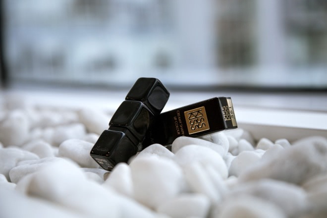 Губная помада Guerlain KissKiss (№561 so plum)