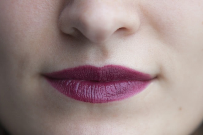 Губная помада Guerlain KissKiss (№561 so plum)