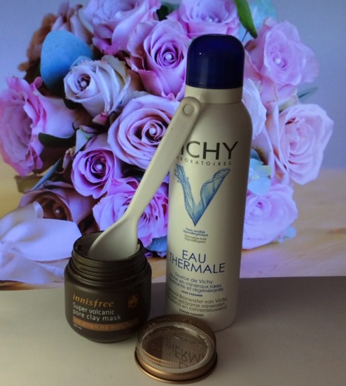 Очищение кожи с маской Innisfree super volcanic pore clay mask