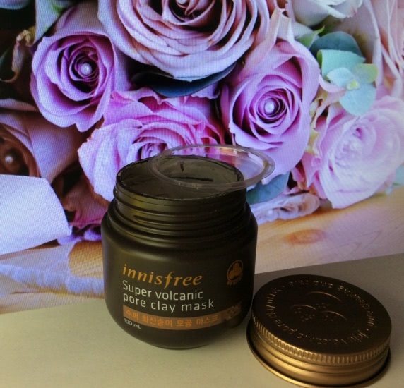 Очищение кожи с маской Innisfree super volcanic pore clay mask