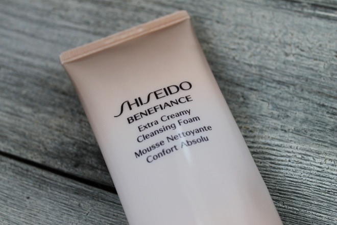 Сверхчувствительная кожа и Shiseido Benefiance Extra Creamy Cleansing Foam