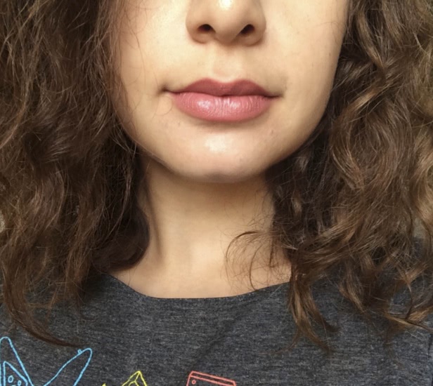 Кейт Мосс рекомендует: ягодное лето с Rimmel Lasting Finish 008