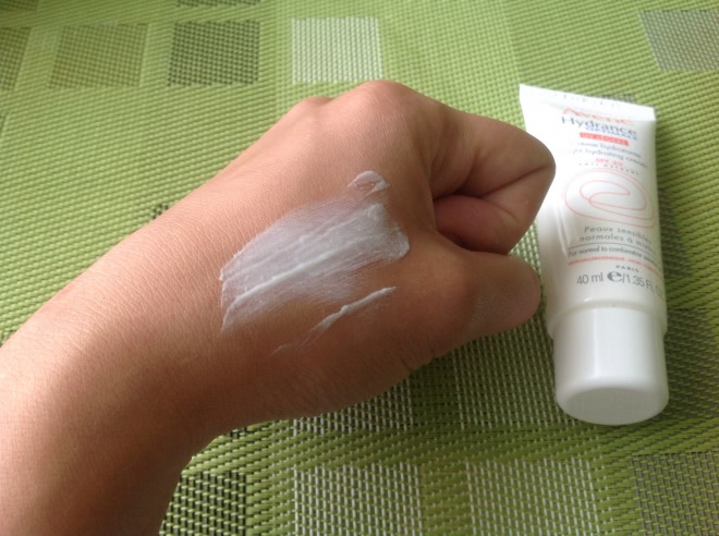 Прямое попадание. Ежедневное увлажнение и защита вместе с Avene Hydrance Optimale UV Legere SPF 20