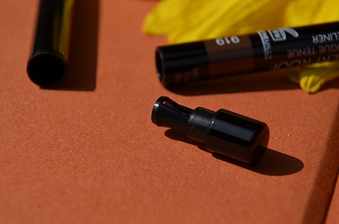 Стойкая подводка Chanel Stylo Yeux Waterproof #919 Erable Chanel Les Automates Fall 2015 Collection