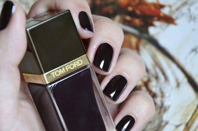 Tom Ford nail lacquer #32 Black Cherry