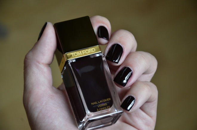 Tom Ford nail lacquer #32 Black Cherry