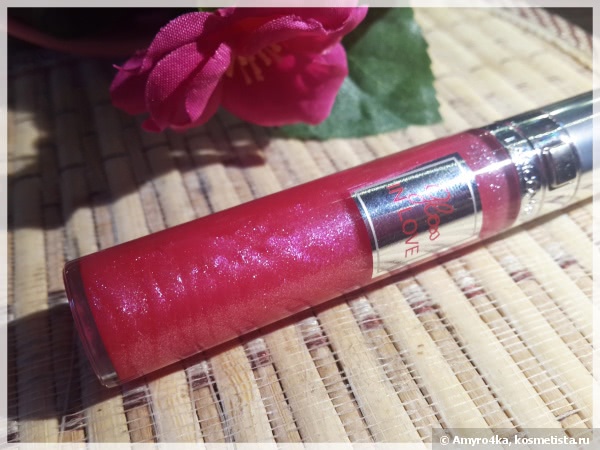 Lancome Gloss In Love Sparkling Lipglaze Cocooning Feel #383 Violette Paillette - Сияющий блеск для губ с увлажняющим эффектом, мой спутник на Новый Год