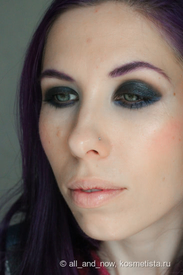 Urban Decay Moondust Eyeshadow Palette
