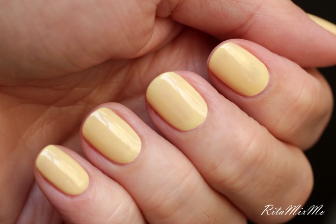 Dior Tye Dye Summer Collection 2015. Dior Vernis Nail Lacquer #319 Sunwashed - самый нежный желтый
