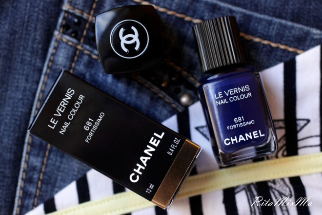 Chanel Blue Rhytm de Chanel Summer 2015. Превосходный Chanel Le Vernis Nail Colour # 681 Fortissimo