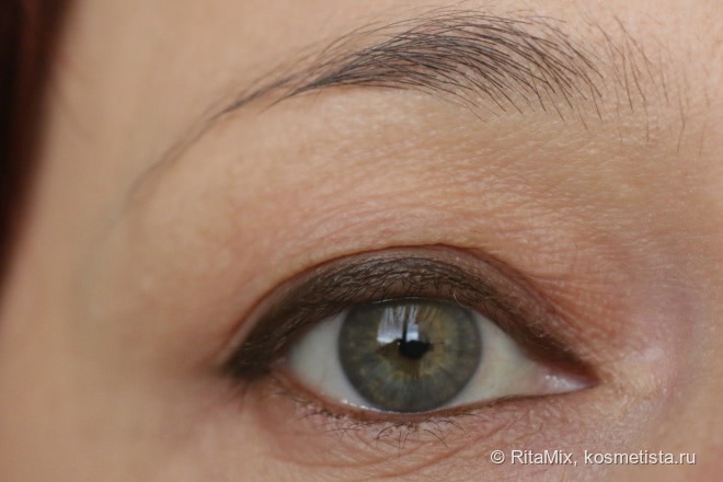 Кружевная вуаль Дика Пейджа. Shiseido Luminizing Satin Eye Color Trio BL215 Static