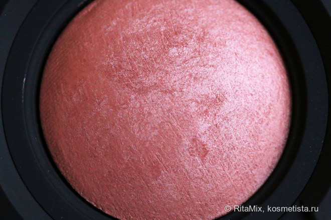 Знакомство с маркой Nouba. Пудра Boule Powder # 72 и румяна Blush on Bubble #46
