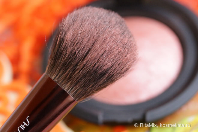 Знакомство с маркой Nouba. Пудра Boule Powder # 72 и румяна Blush on Bubble #46