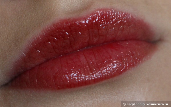 Стойкая помада-блеск YSL Rouge Pur Couture Vernis a Levres №10