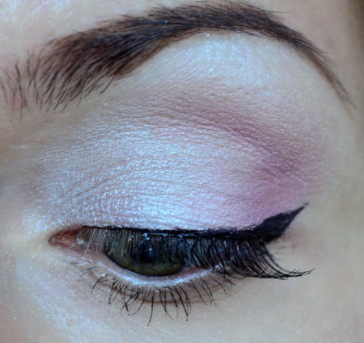 FreshMinerals baked eyeshadow #906607 Can u keep a secret