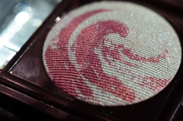 FreshMinerals baked eyeshadow #906607 Can u keep a secret