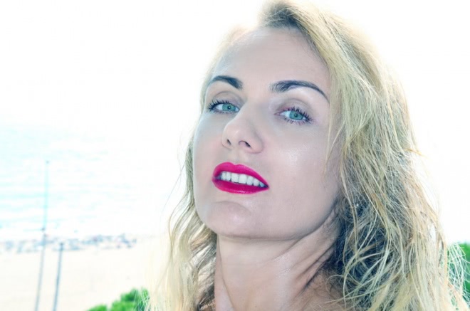 Cailyn Pure Luxe Lipstick № 9 Dark pink