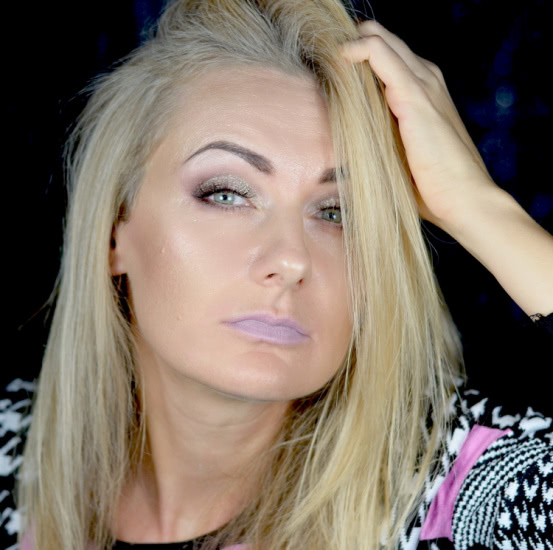 Новинка! EL Corazon EL Corazon Matte Mineral Lipstick # 601-713 Свотчи всех оттенков