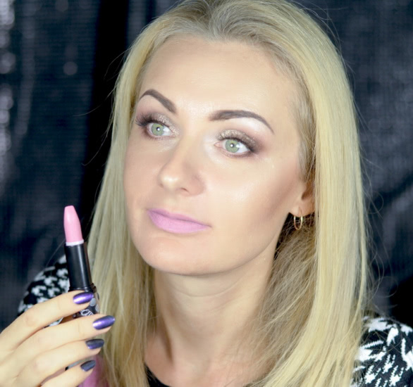 Новинка! EL Corazon EL Corazon Matte Mineral Lipstick # 601-713 Свотчи всех оттенков