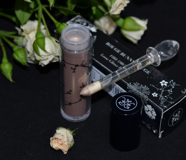 Rouge Bunny Rouge Loose Glitter Pigment 048 embrace of cashmere