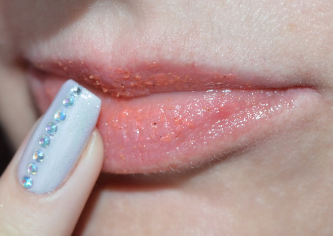 Beautydrugs Lip Calm, Lip Scrub, Micro Matic Taupe,Twin Lights