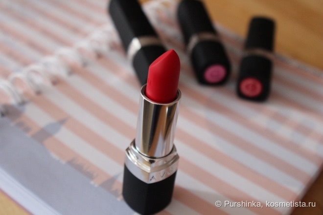 Матовое превосходство - Avon True Colour Perfectly Matte Lipstick