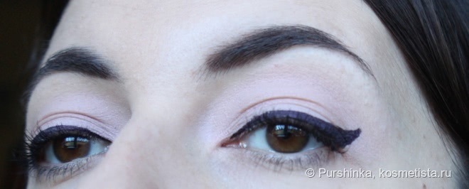 Cle De Peau Eye Color Solo 301&302