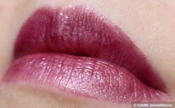 Такие разные сливовые... Avon Luxe Lipstick # Runway Plum, # Plum Noir