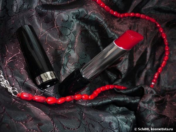 Невесомость. Красный тюльпан. Avon ultra colour indulgence lipstick SPF 15, Red Tulip