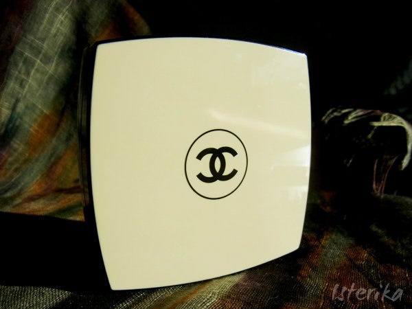 Chanel Les Beiges Healthy Glow Sheer Powder SPF 15 / PA++ в оттенке № 20. Пан или пропал?