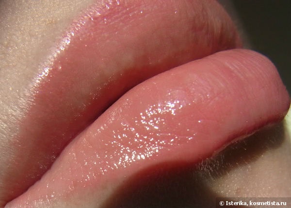 Блеск для губ Burberry Lip Glow Natural Lip Gloss # 05 Tea Rose
