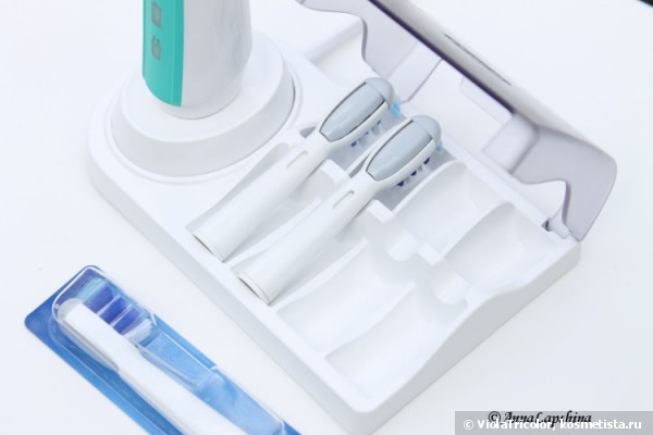 Электрическая зубная щетка Oral-B Trizone 3000