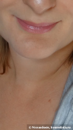Серая винтажная роза в лаке для губ Shiseido Lacquer Rouge (в оттенке RS 727 Rose Grey)