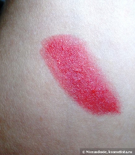 Красный в огне. Замечательная помада Guerlain Kiss Kiss Lipstick Shaping Cream Lip Colour # 322 Red on Fire