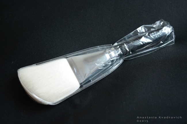 Zoeva Makeup Brushes 100 Luxe Face Finish and 114 Luxe Foxus